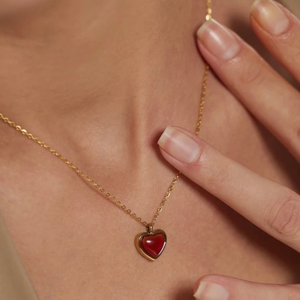 18k Gold Plated Natural Stone Heart Pendant Necklace - Picture 3 of 9